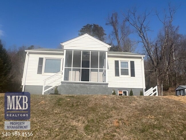 Photo - 6221 Shady Acres Dr
