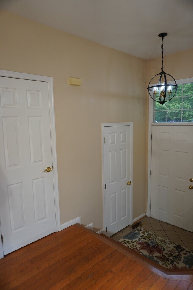 Photo - 8381 Township Dr