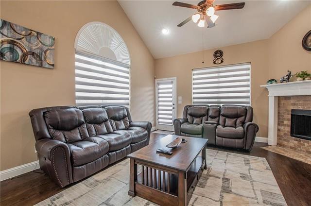 Photo - 2440 Kingsgate Dr