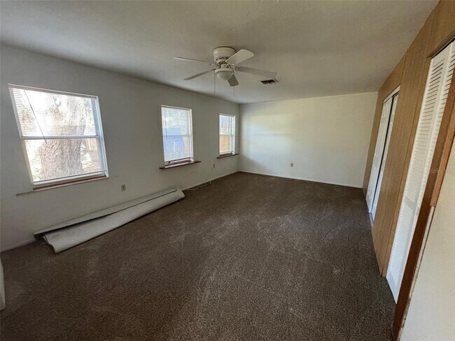 Photo - 4908 21st St W