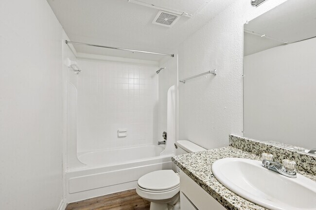 Photo - Buena Vista apartments