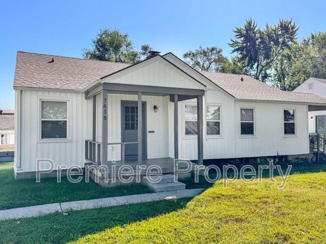 Building Photo - 7615 Wyandotte St Rental