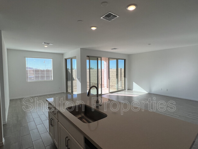 Photo - 7721 W Saddlehorn Rd