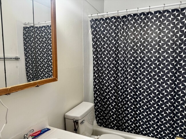 Photo - 101 N Busey Ave Unit 3