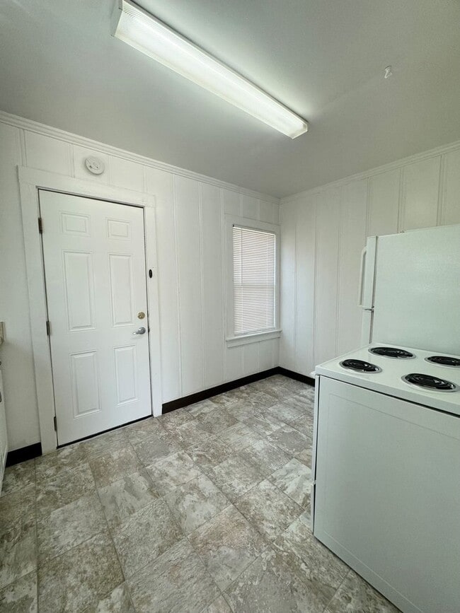 Photo - Quaint One Bedroom Duplex