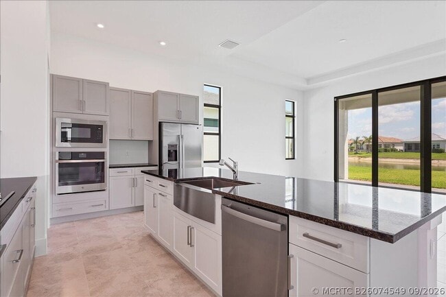 11297 SW Pietra Wy