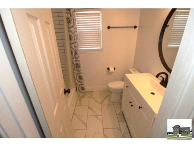 Photo - 905 N 19th St