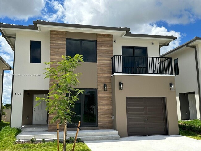 Building Photo - 1167 NW 1st St Rental