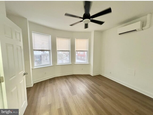 Building Photo - 2115 E Chelten Ave