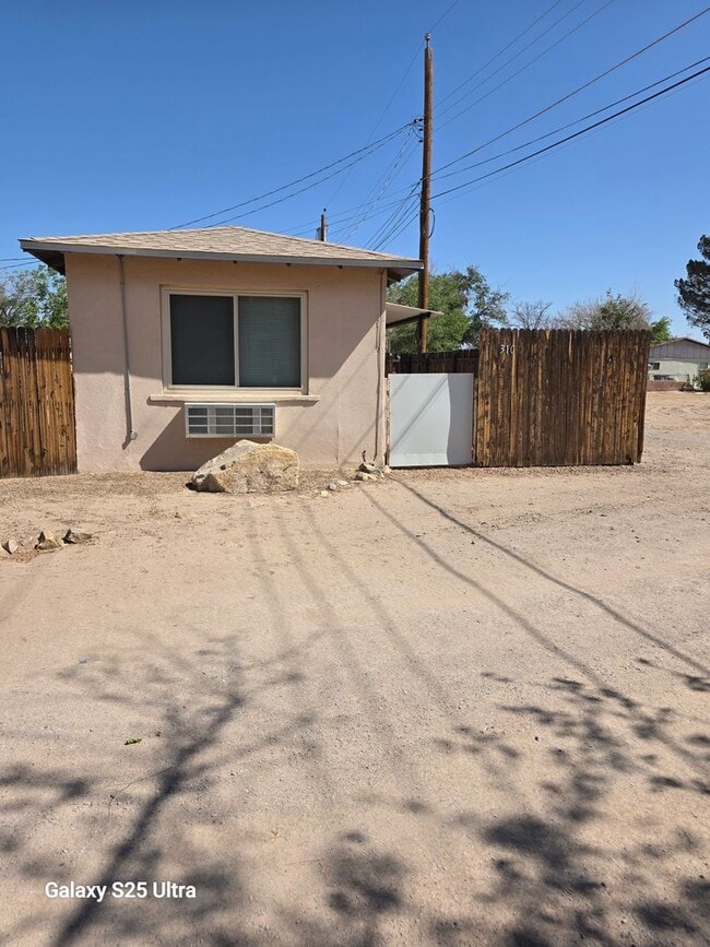 Small Studio Home for Rent - Small Studio Home for Rent