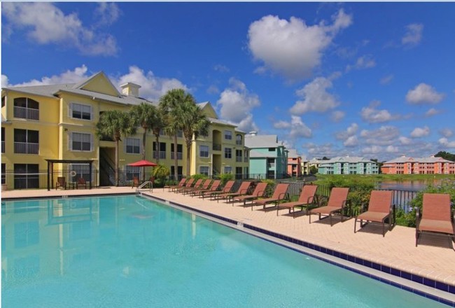 Pool Area - Bermuda Estates at Ormond Beach Apartments