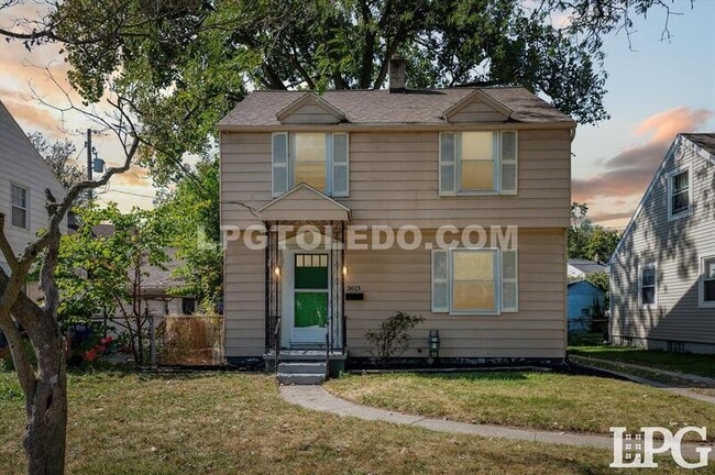 Building Photo - 3613 Bellevue Rd Rental