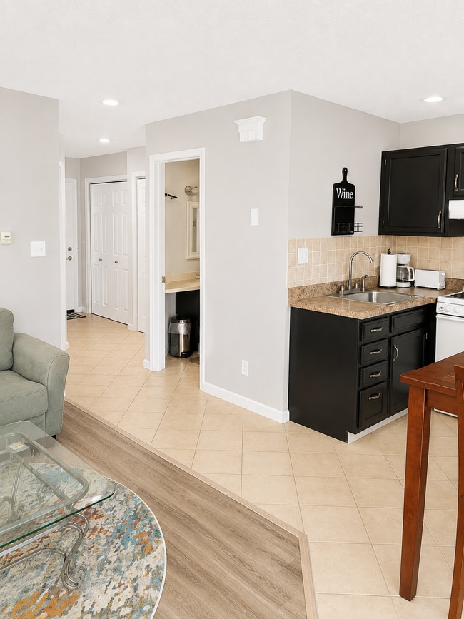Photo - 9113 S Pointe Retreat Dr Unit Pointe Retreat #4