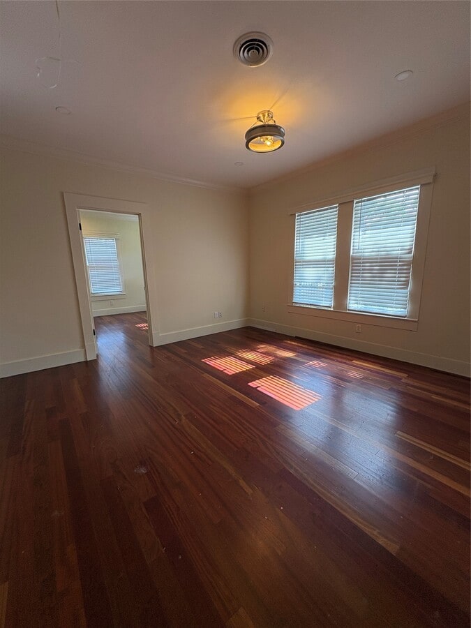 Photo - 643 E 10 1/2 St