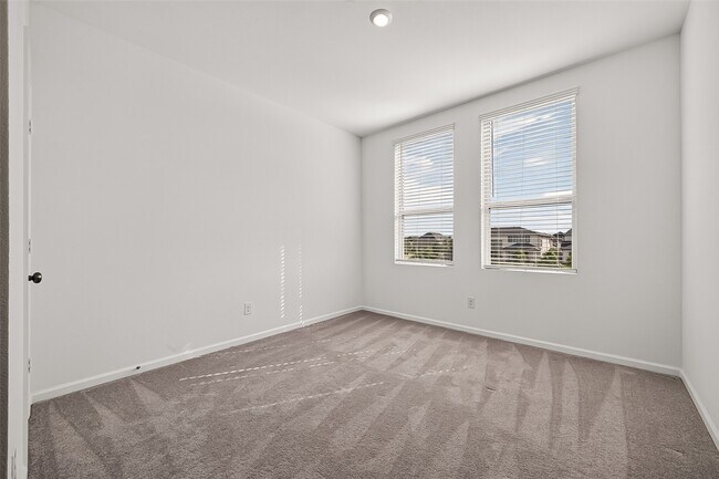 5558 Amber Brook Ln