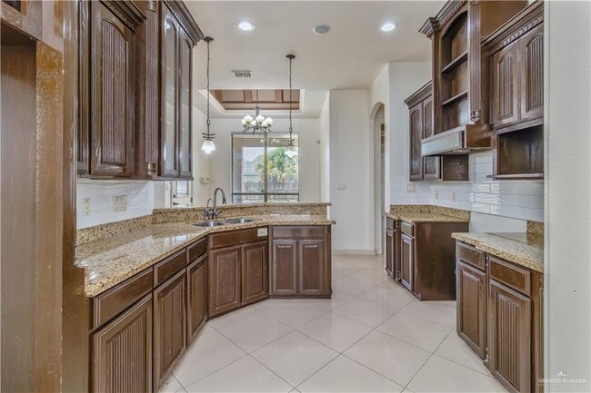 4012 Tyler Ave W