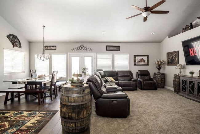 Photo - 358 Wrangler Ct Unit ID1250673P