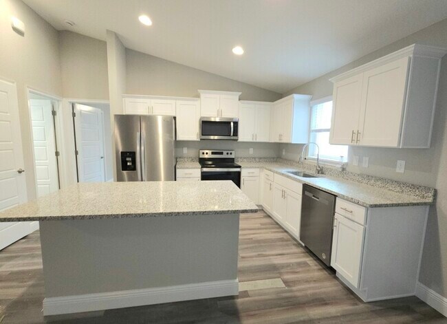 116 Pine Trce
