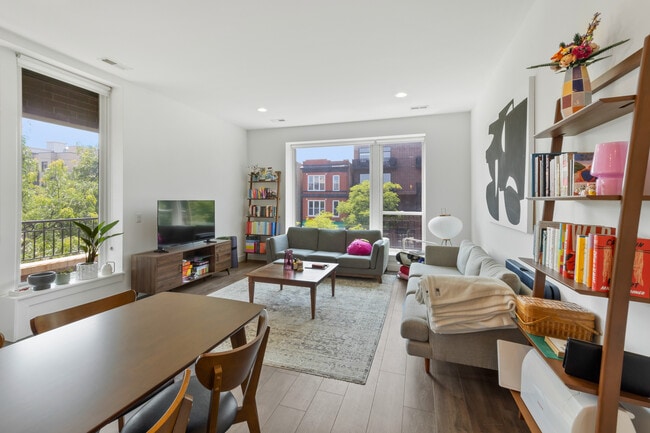 Photo - 1507 N Westerm-206 Unit 206