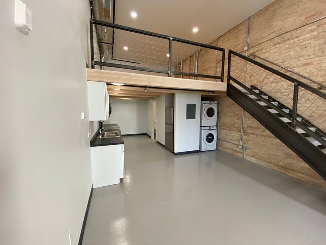 Photo - 623 Saint Joseph St Unit 1