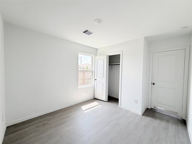 Photo - 26727 Sea Holly Cir