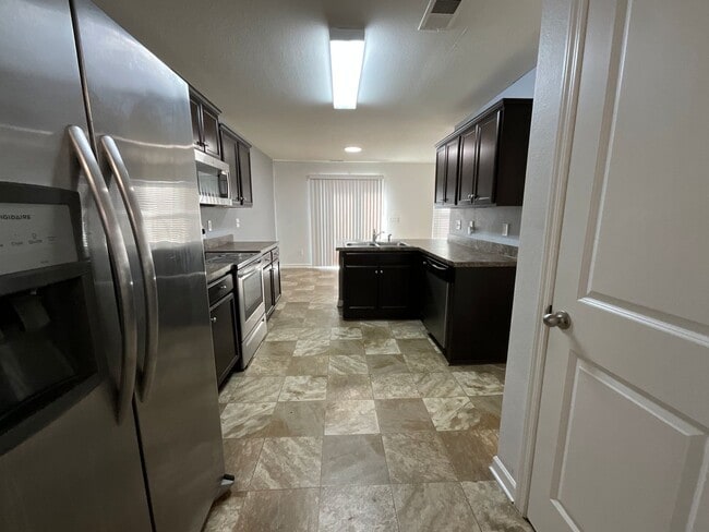 Photo - Large 5 bedroom home in Established Neighborhood ready to rent!