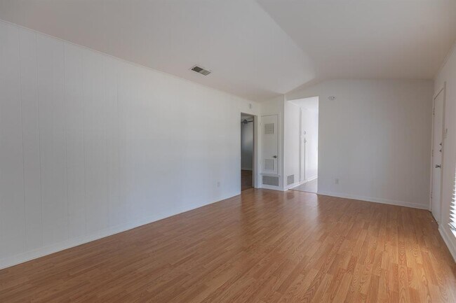 Photo - 3410 West Ave