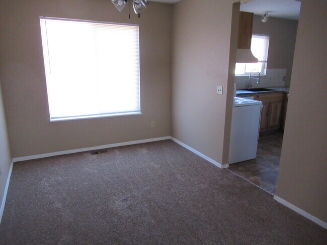 Photo - 7980 Belford Dr