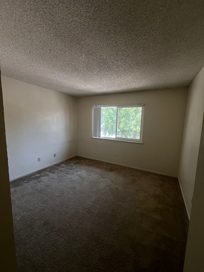 Photo - 2113 Palisade Ave Unit #4