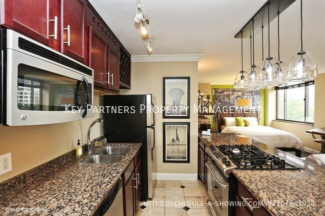 Photo - 700 E 8th St Unit 9F