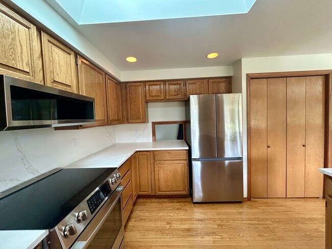 Photo - 12371 Rainier Dr