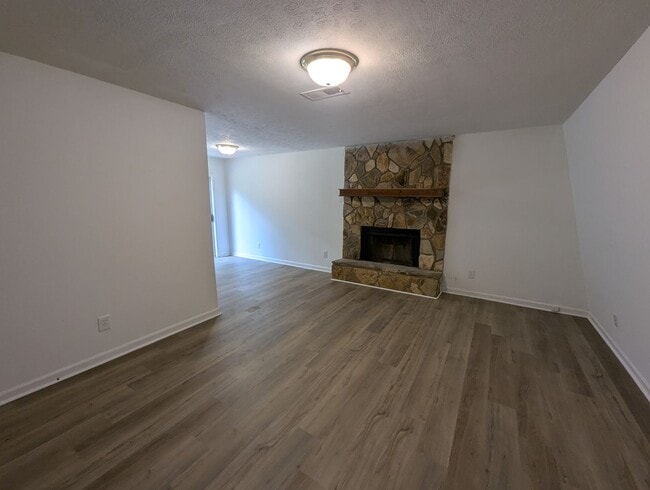Photo - 560/562 Rustwood Dr Unit 560 Rustwood Dr