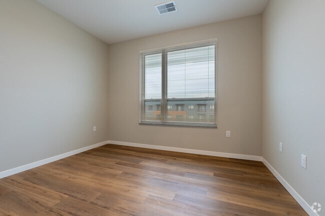2BR, 2BA - 1,101SF - Bedroom