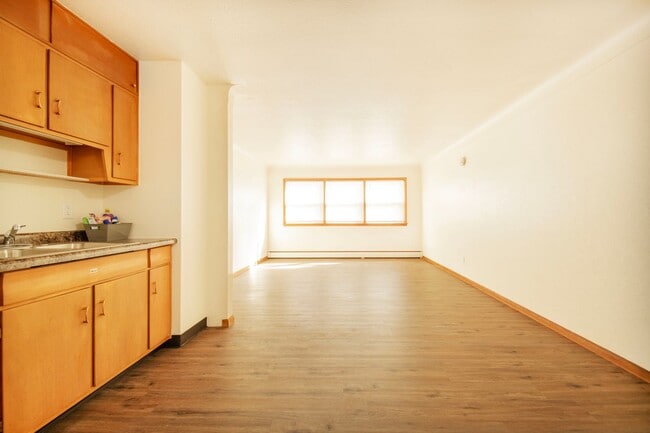 Midtown Apartments - Midtown Apartments