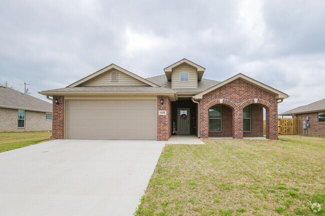 Building Photo - Like New Beautiful 3/2 Home in Gentry