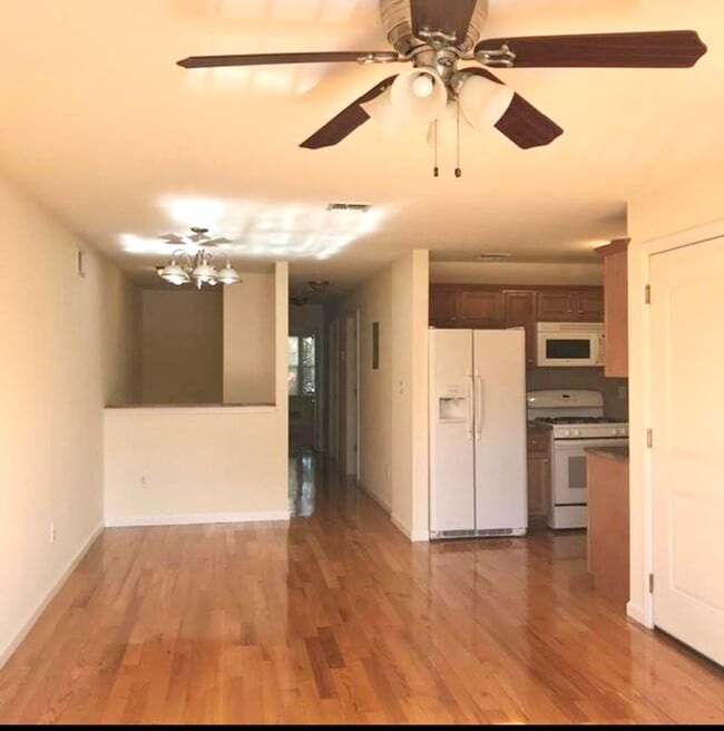 Photo - 45 Evergreen St