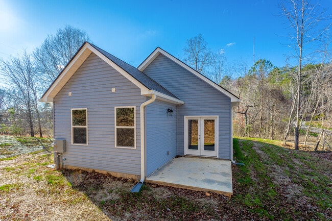 Photo - 808 Hogan Rd