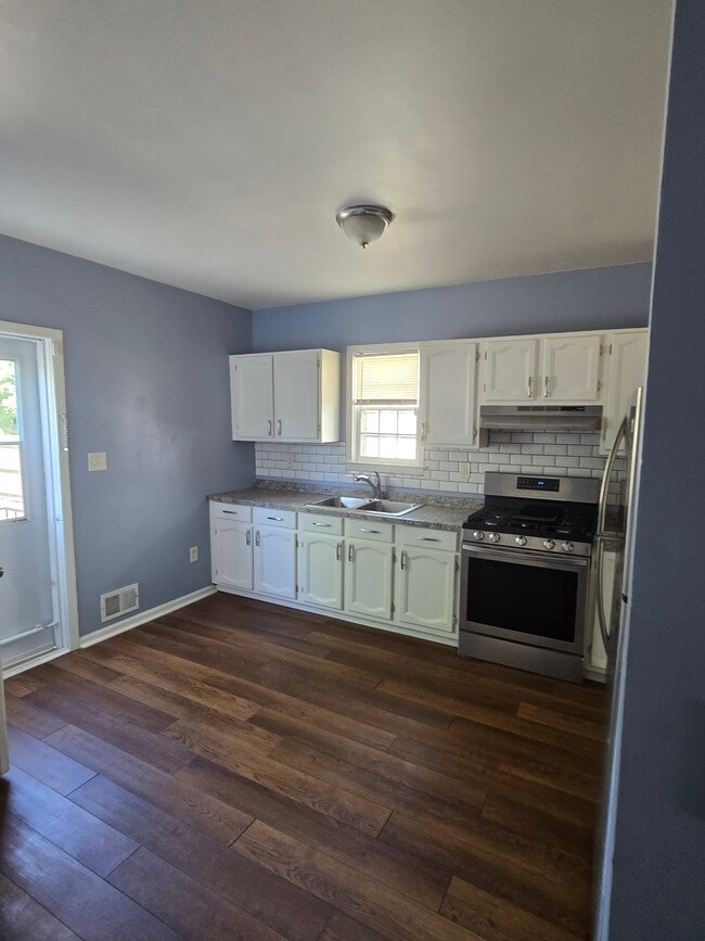 Photo - 714 Richmond St Unit 1