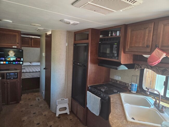 Photo - 19188 Glendale Ave Unit 29ft trailer