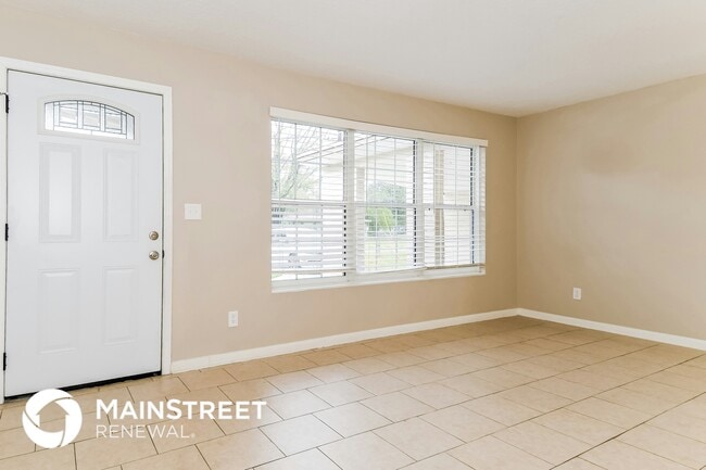 Photo - 1146 Busac Ave