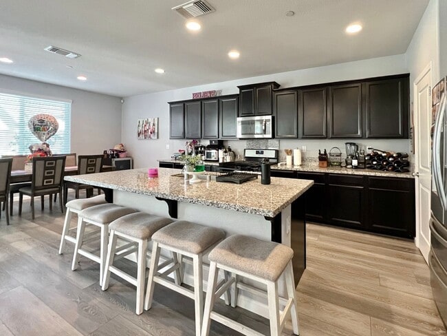 Photo - Perfect Family Home in Hollister