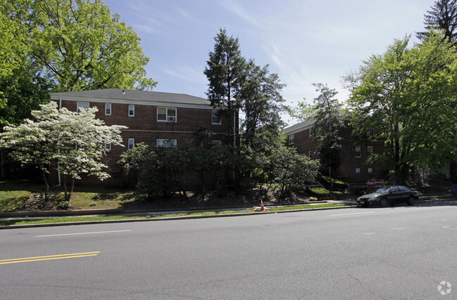 Building Photo - NJ-258 Halsey Gardens Rental