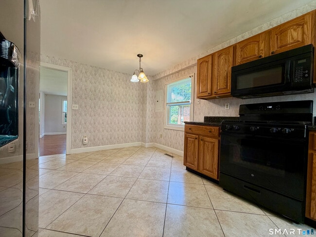 Photo - 70 Grimes Rd