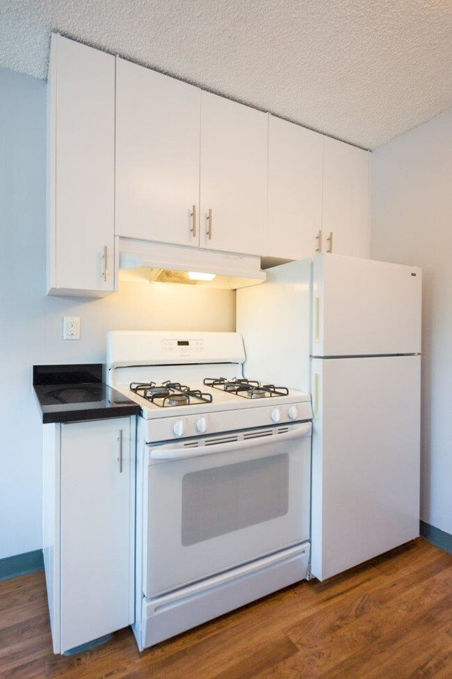 Photo - Marin Gardens Apartment Homes