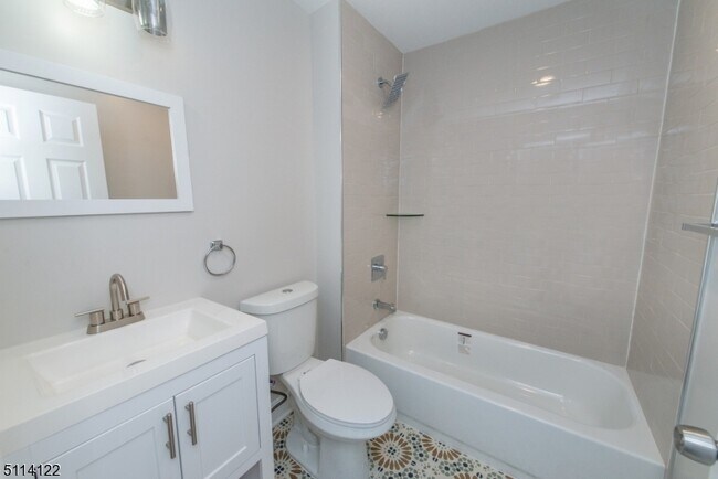 Photo - 14 Lincoln Terrace Unit 3