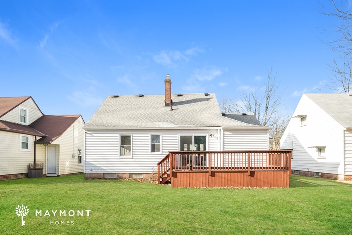 Photo - 315 E 264th St