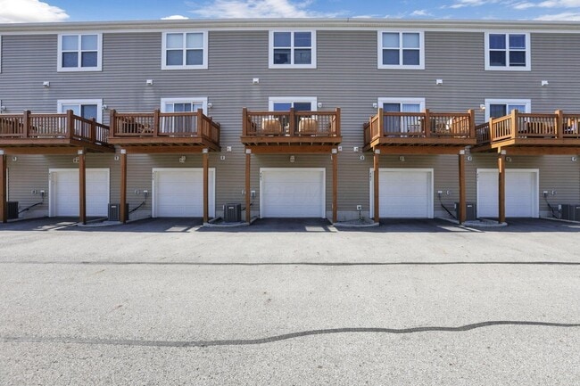 Photo - 483 Autumn Ridge Cir Townhome
