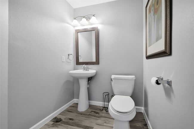 Photo - 6607 Colonial Rose Ln