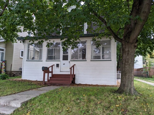 321 Ramsey St