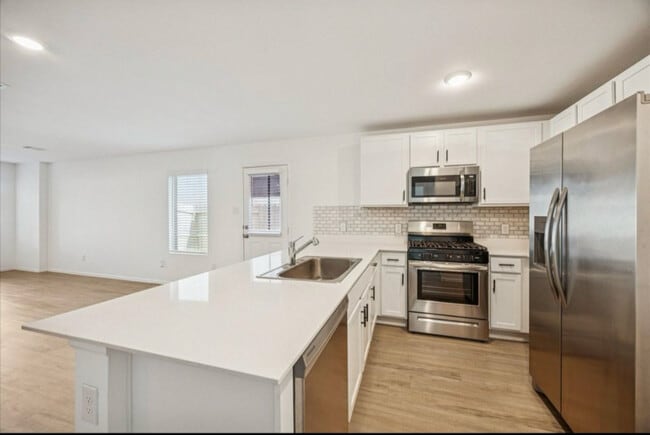 Photo - 329 Riverwood Village Ln